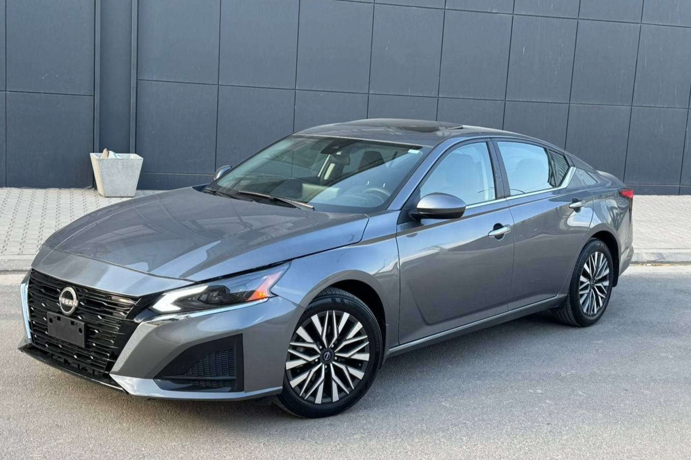 نیسان ئەڵتیما 2024 مواسەفات SV plus 
 تەنها 8 هه زاو روشتوه 
شاشه گه وره سلايت 
بى بوياخ بى ايرباك بى گوراو
ته نها ده عامى پيشه وه بوياخه
رقم نيه 

سـعـر : لە کۆمێنت داوابکە ڕاستەوخۆ بۆت دێت 📥 

گێر و مەکیەنەی بەشەرت 
هیچ کێشەیەکی تێدا نییە 

ژمارەی خاوەنەکەی 
***********
