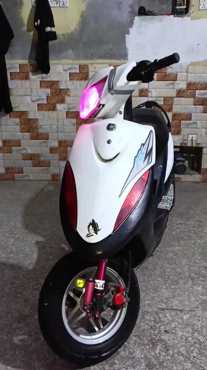 سلام عليكم
ماكس عدله بوشه 55 كلجات رياضي امامي خلفي مانقصه برغي جاهزه للخير ويل نجمه الاصلي سلف رياضي شلعه فول معدل فوك 120 #سعر 800 وبيه مجال الشراي يجي خاص


**إذا كنت صاحب هذا الإعلان وتريد حذفه لأي سبب، رجاءا أرسل رسالة إلى الدعم الفني**