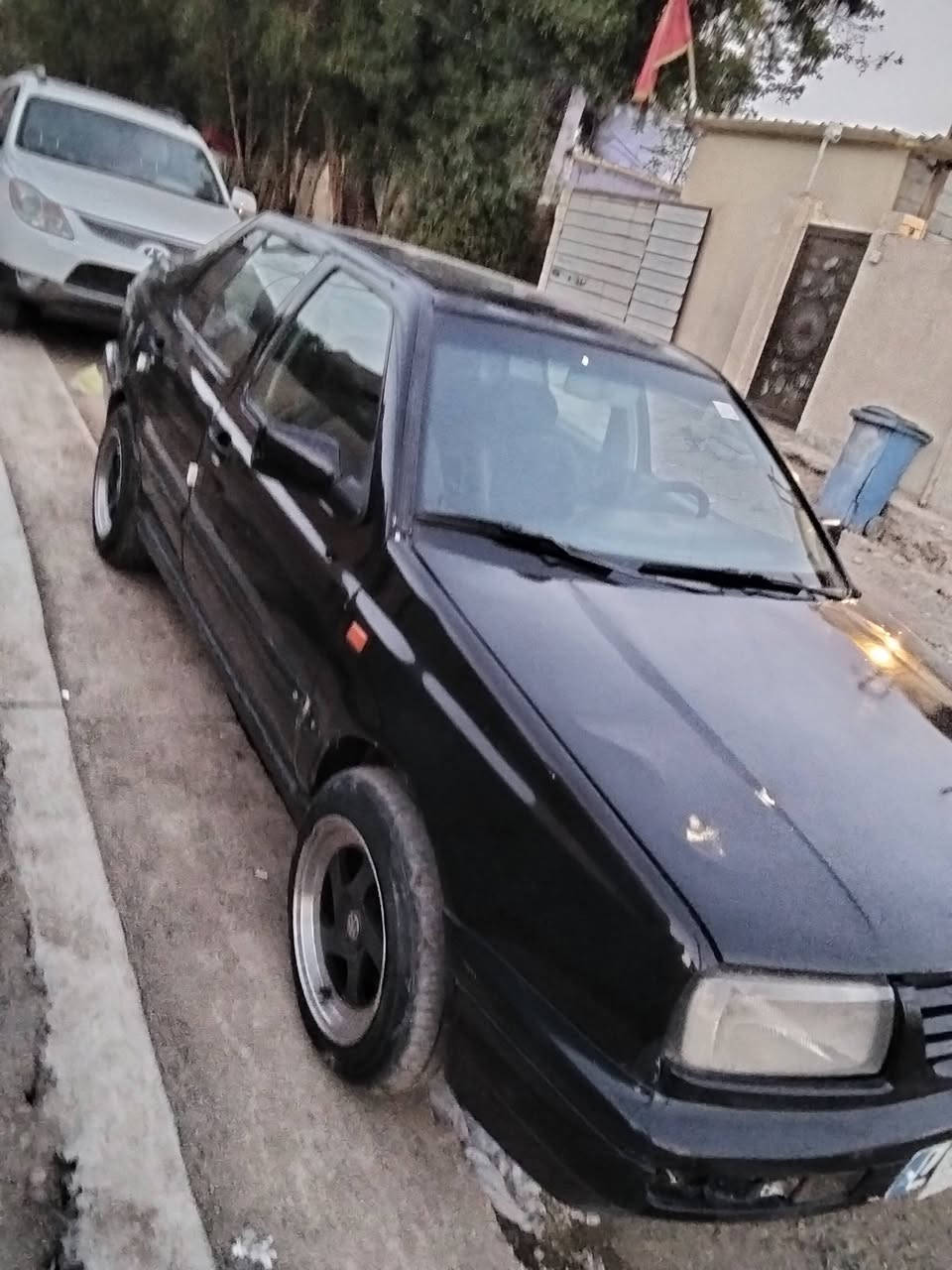 كولف موديل 92 كير او تماتيك محرك 2000 تحويل ثاني يوم السعر 37 وبيهه مجال مكاني بغداد البياع التواصل ***********
