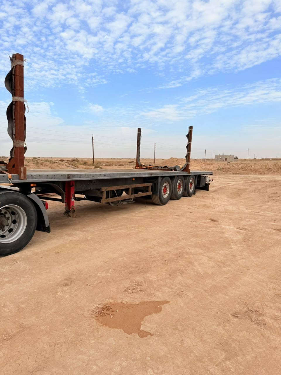 السلام عليكم للبيع اسكان يا موديل 15 عربانه شمتز موديل 15 (***********
