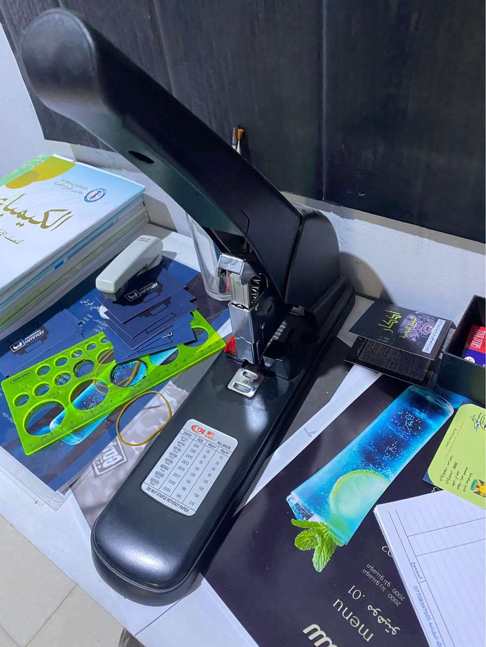 تنويه مهم ‼️ طابعه ايبسون c5890 ملغيه شرايح جديد مطبوع بيها جداً قليل بعدها بكارتونها وياها سيت حبر وا عشرا بند ورق مات  وياها ضبه جبيرا ورق بطال وا ضبه ورق مات وياها تلث بنود فوتو وياها بند  وجه ملزمه وا بند ضهر ملزمه وياها بندين ضروف للطباعه وياها بند ورق صوري وياها بند ورق لاسق وياها كابسه حجم جبيرا للكتب وا كابسه صغيرا مع جنيع احجام لكلبسات وياها مكص جبير رايدها ويه الغراض شلع للبيع وحدها مابيعها . معلومات اكثر هاذ رقمي *********** واتساب البصرة, العراق
