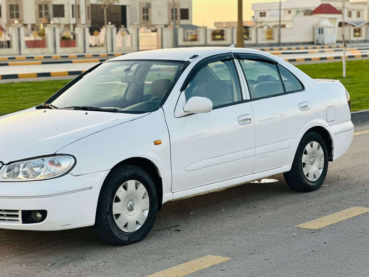 السلام عليكم.    للبيع سني.  موديل 2004
رقم بغداد.     مشروع وطني.   تحويل مباشر 

صبغ.    أبيع حزام.    بدون اي ضربه.   شرط الفحص
ياباني.   اصلي.     باب اول 

كير.   محرك.   صدر.   تبريد 
جاهزه من كلشي.  

السعر. 77. وبيه مجال
رقم هاتف.  ***********
مكاني.  الأنبار.    الفلوجه.   الكرمه
