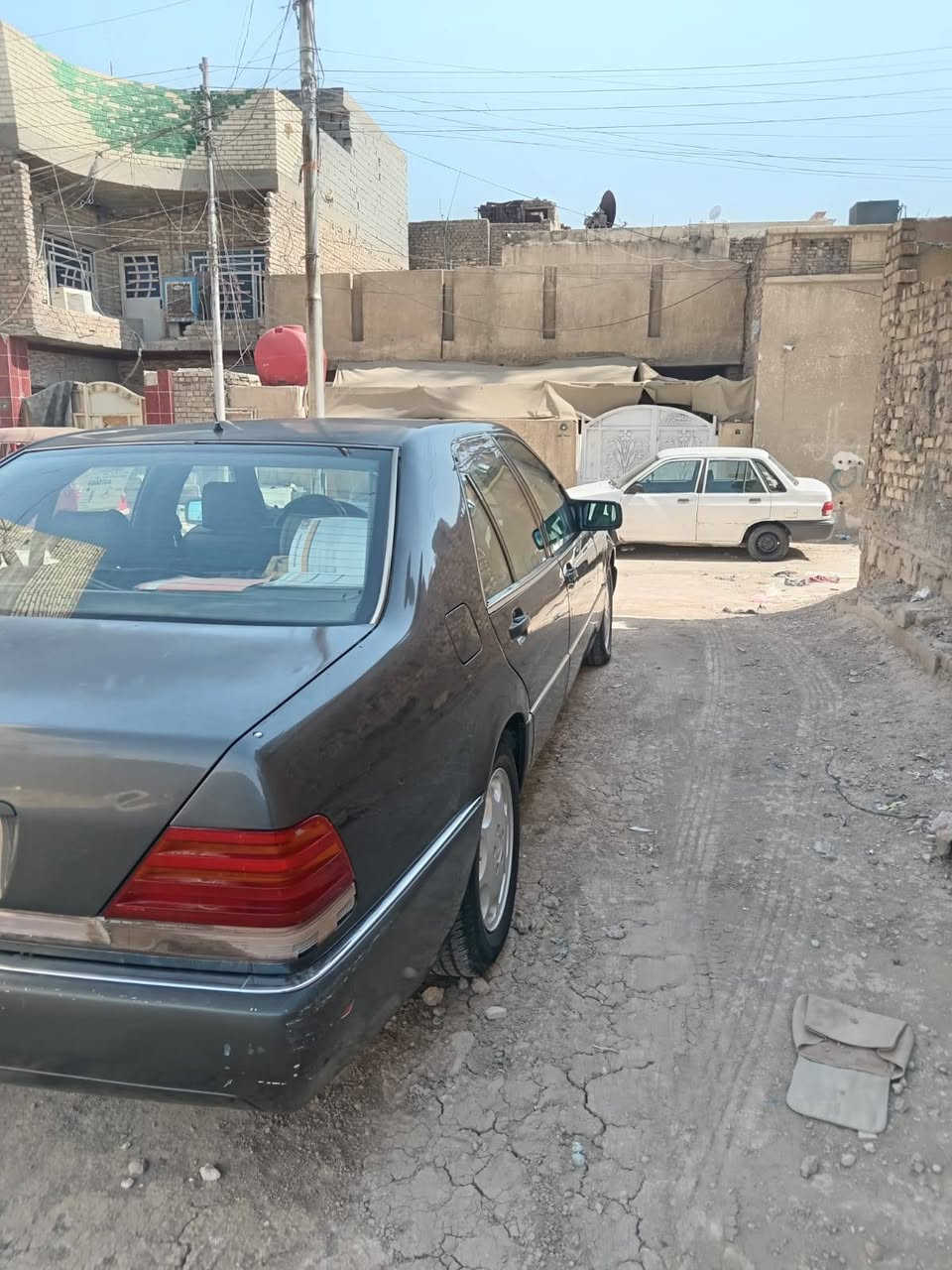 السلام عليكم مرسيدس شبح ٩٣حجم٣٢٠ لبيع سعر٦٥رقم الهاتف *********** رقم بغداد
