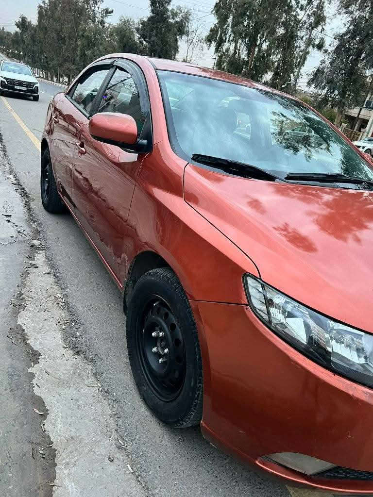 سيراتو 2012 كوري
كير عادي محرك 16 دوش السياره نضيفه ضرر قطعتين بس بوند وباب السايق بدون دواخل رقم دهوك كابون بانزين بيهاا شرعيهاا بل موصل شرط التحويل هزا ماصاقطه سعر 73 بيهاا مجال 
***********
