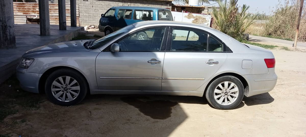 السلام وعليكم سوناته موديل10السياره حلوه حيل***********/***********
