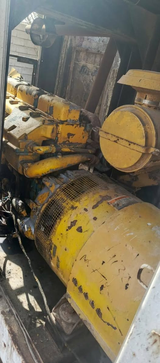 للبيع سكانيا راس توليد مال كتر 200 كيفي نقص راديتر للاتصال ***********
