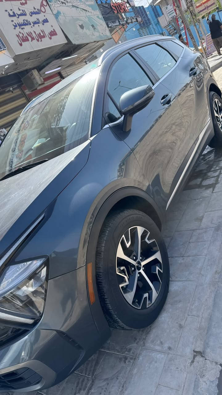 سلام عليكم شباب
سبورتج 2023 لارج هايبرد وارد امريكي ✅
ضربته حيل خفيفه بلدعاميه الاماميه لا دواخل ولا اي شي 🔴 ماشيه 48 الف كيلو 
3 انظمه قياده سياره جديده بلحقيقه احله من الصور 
الداخل جلد اسود المقاعد الاماميه هيتر قطعتين تبريد حساسات جوانب وخلفي وامامي فووول مواصفات 🧡
سعرها 208 وبيها مجال 
مكاني بغداد الشعب ***********
