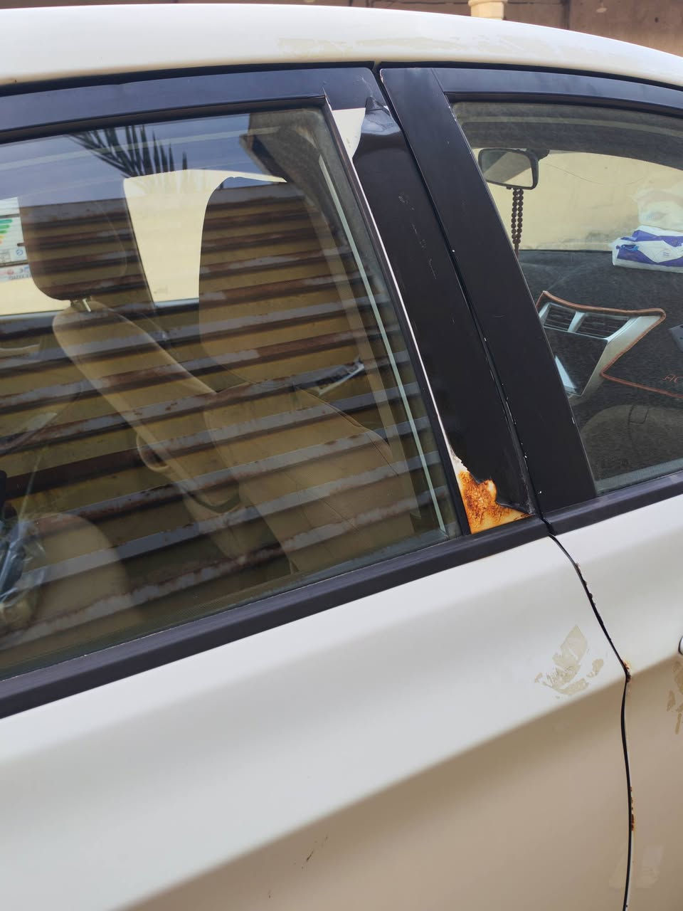 السلام عليكم
اكسنت ٢٠١٦ خليجي بصرة مصبوغة حزام باسمي سنوية ل ٢٠٢٩ السعر  ٩٠  الرقم ( *********** )
