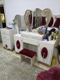 اثاث • للبيع • غرفه اخشاب