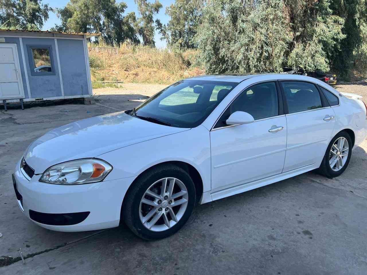 السلام عليكم. للبيع

امبالا 2012 

صدر جديد 

محرك جديد حجم محرك 3600

تخم تايرات جدد 

رقم انكليزي نينوى 

تبريد شغال 

شرط التحويل 

حادث امريكي جاملغين خلف سونار مطابق ويه صور 

مكان السيارة موصل 

السعر 113 وبيها مجال 

رقم هاتف ***********
