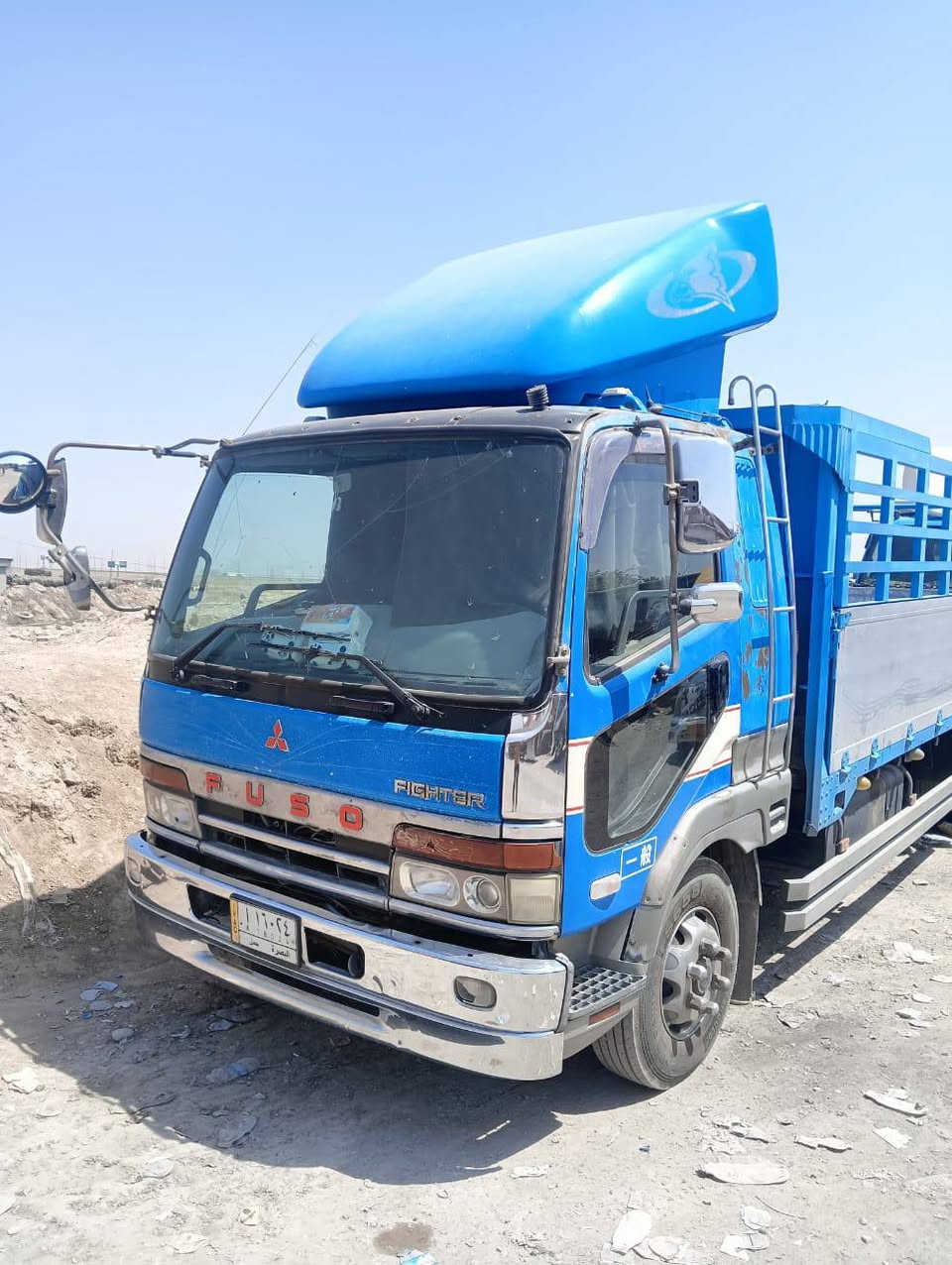 السلام عليكم فوزة بزون شاصي عريض ستة وربع محرك ١٤عادي جديد مكفولة سيارة تخم تاير رقم بصرة عنواني كركوك 
مكلف بل نشر رقم صحبة *********** سعر ١٨٥ وبية ماجال
