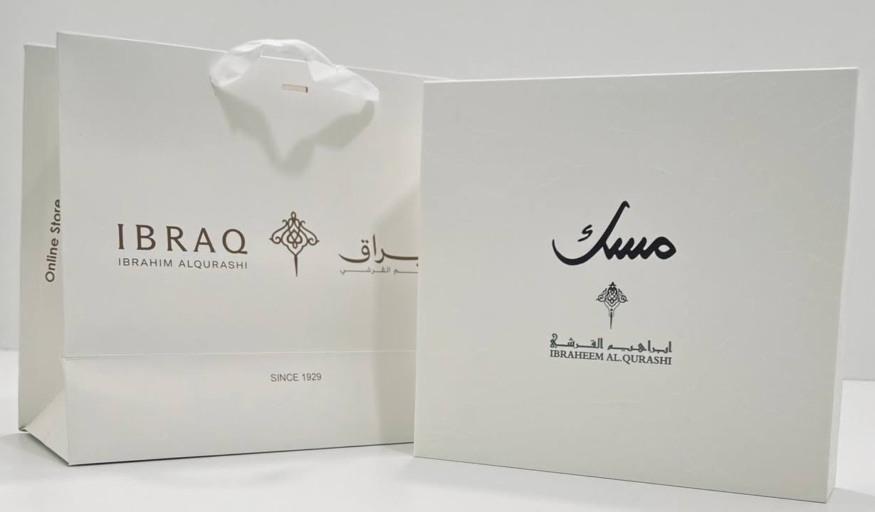 💛🌹 خلي ريحتج تحچي قبل لا تتكلمين! 🌹💛
عطرج ورد ويسحر، الكل يسألج شنو مستخدمة؟ 😍
السر كله بمجموعة مسكات إبراهيم القرشي الأصلية 💫

💫 المجموعة الكاملة تحتوي على ٦ قطع فخمة:

🌙 مسك الليل: دافئ، غامض، يخلي حضورج راقٍ وساحر.

🌿 مسك الفجر أنوثة طاغية وتفوح منه نسمات راقية تجمع بين الانتعاش والسكينة، وكأنّك تمشين بين ندى الصباح وعبير الزهور 🌸
.

☀️ مسك الشمس: انتعاش وحيوية تدوم طول اليوم ✨

💎 علبة الميني الفاخرة: تحتوي على 3 زجاجات صغيرة من المسكات الثلاثة، مثالية للحقيبة أو السفر 💕

كل مسك بيه طابع مختلف، بس يجمعهم فخامة وثبات عطر إبراهيم القرشي 💫

📦 بكج ملوكي يخلي ريحتج تترك بصمة بكل مكان تمرين بيه 👑
الكمية محدودة — احجزي عرضچ اليوم قبل لا يخلص 😍


**إذا كنت صاحب هذا الإعلان وتريد حذفه لأي سبب، رجاءا أرسل رسالة إلى الدعم الفني**