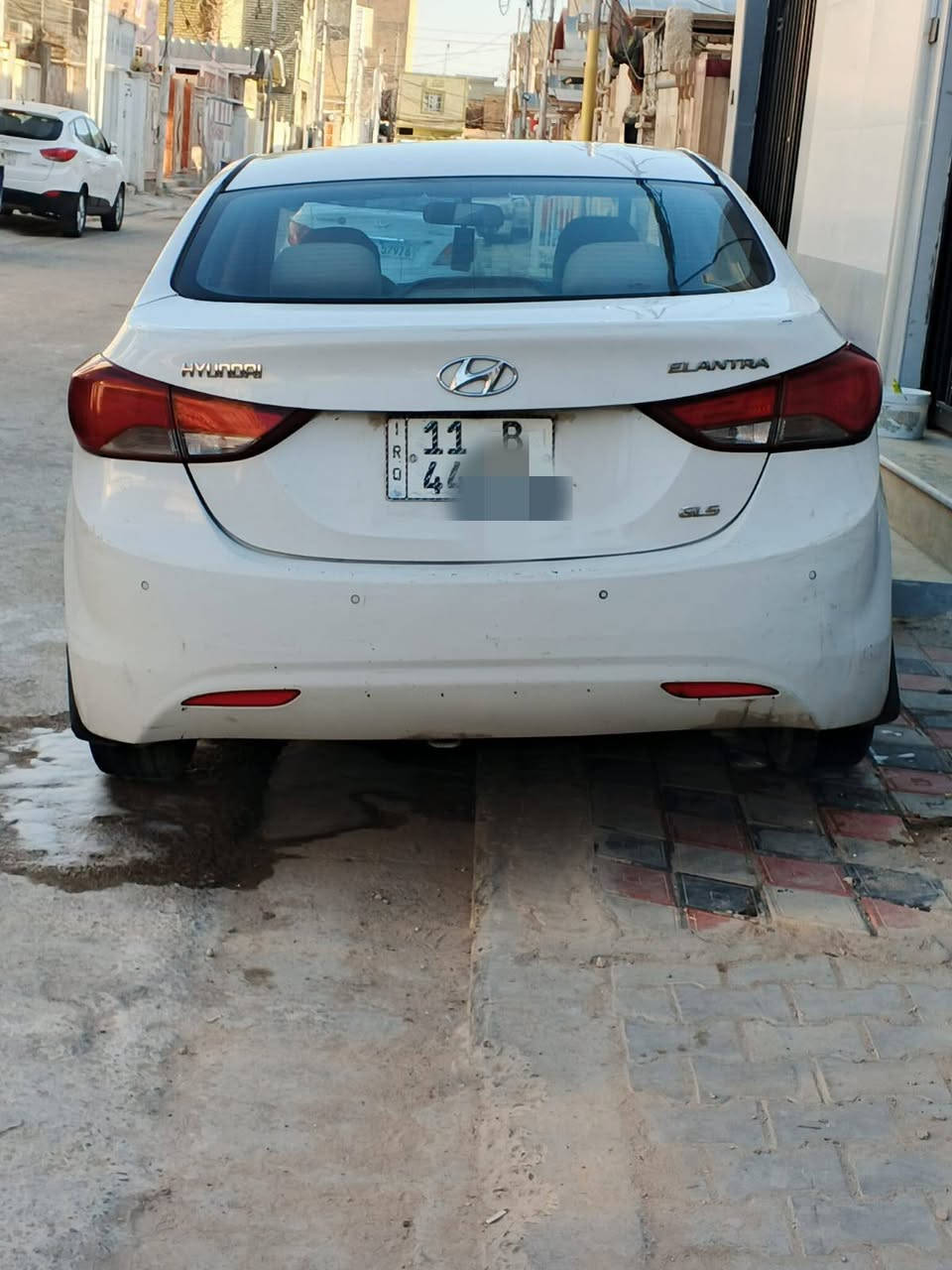 السلام عليكم سياره للبيع النوع النتره مديل 2012 خليجي فول محرك وكير تبريد حداديه  محرك 1800 رقم بغداد بيه صبغ قطعتين مكان السياره النجف رقم الهاتف ***********
السعر 98 بيع او مراوس النجف, العراق
