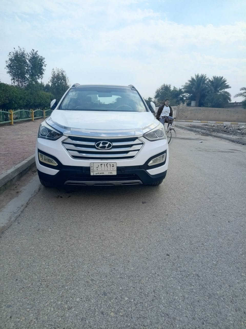 السلام عليكم
سنتافي موديل 2014 رقم بغداد الماني 
السيارة فول مواصفات واحد ع واحد 
مكينة 6 سلندر 
3 قطع تبريد
7 ركب
بصمة فتحه
اشارة ترحيب 
مري شفط
كرسي كهرباء
سايد بريك دكمه
فور ويل السيارة بيها اربعة قطع صبغ 
السونار مرفق مع الصور سعره مناسب 140$
مكينة وكير مكفولات تخم تاير تبريد ثلج مكانها كوت مركز مدينة 
***********
