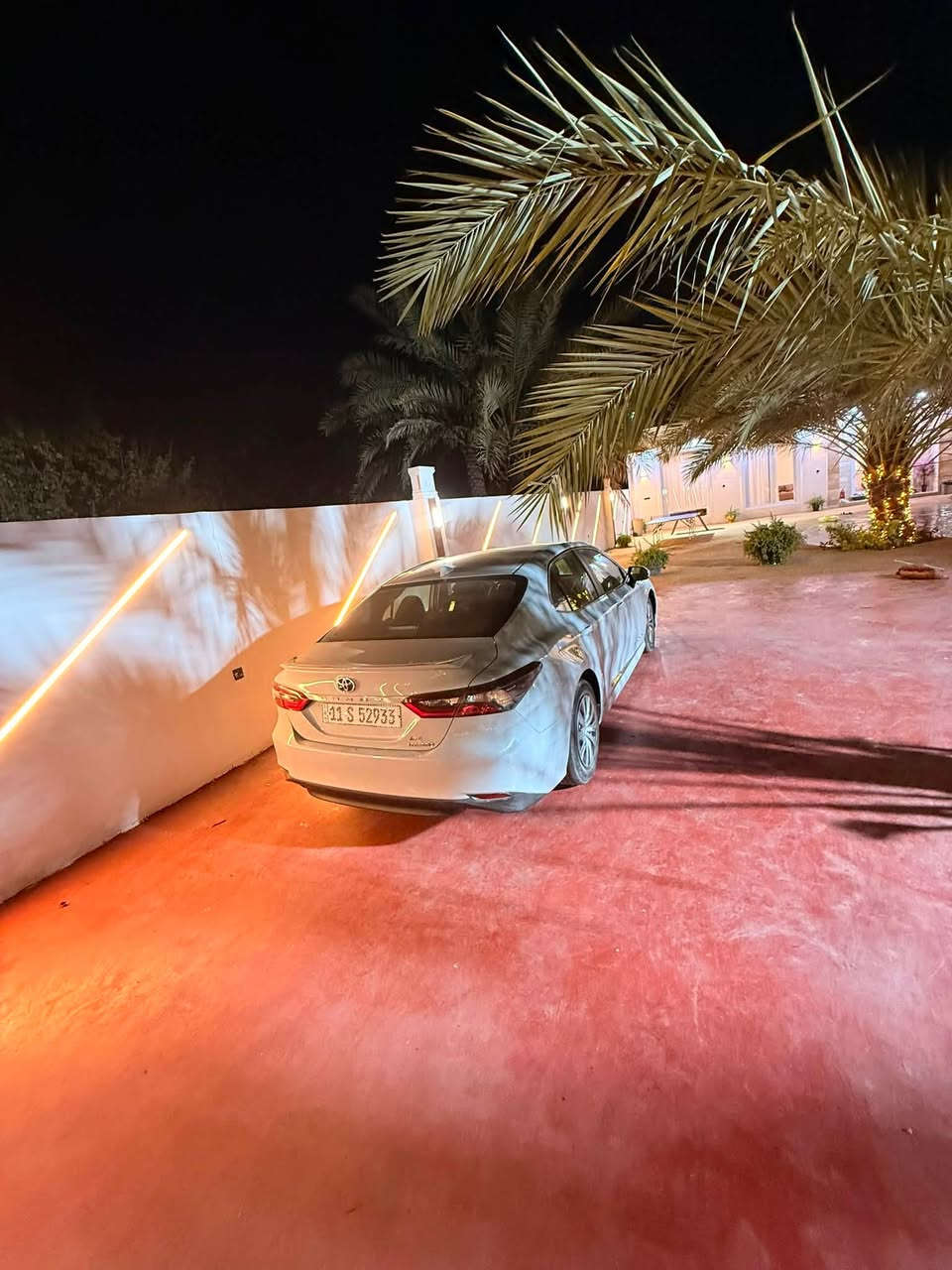 سلام عليكم
كامري LE موديل 2024 هايبرد للبيع

السياره جاهزه كامله صفر مسج اي نقص مابيهه

حادثهه جاملغ يمنه وبنيد مبدلات ومصبوغات 

السياره بأسمي تحويل ثاني يوم 

ماشية ٣٤ الف ميل

السعر 174$

مكاني بغداد الكاظمية 

***********
