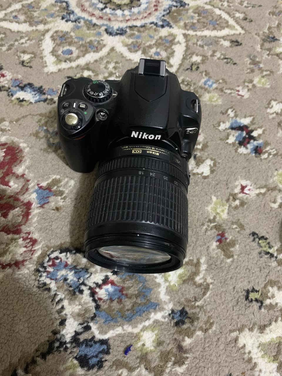 nikon d40 
lens 18-105mm 
کامێرەکە تا بڵێی خاوێن و بێ کێشەیە  
قەبارەیەکی بچوک   وەزنێکی کەم    
شەحن و پاتری خۆی لەگەڵ دایە  
نرخێکی گونجاو  گەیاندن هەیە


**إذا كنت صاحب هذا الإعلان وتريد حذفه لأي سبب، رجاءا أرسل رسالة إلى الدعم الفني**