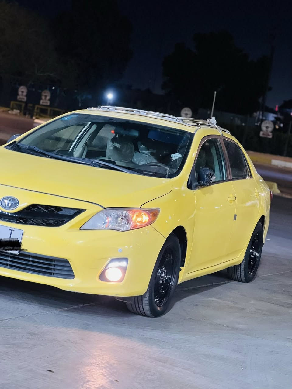 السلام عليكم كورلاء2009  رقم بغداد الإنكليزي مصفره هئيه وغرامه وهزه جديدة السيارة جاهزة ترايك وين متريد السيارة ليبل واحد بيه حادث بل جاملغ الخلفي فقط كير ومكينه كفاله صدر جديد تدفى شغاله تخم تاير كهربائيات كولهة شغاله شاشه كامره مري شفط بلادي ومابيه اي نقص كاملة السيارة 
عنواني بغداد ممتواجد ع فيس 
السعر 97وبيه مجال بسيط 
*********** 
وتساب متواجد هم
