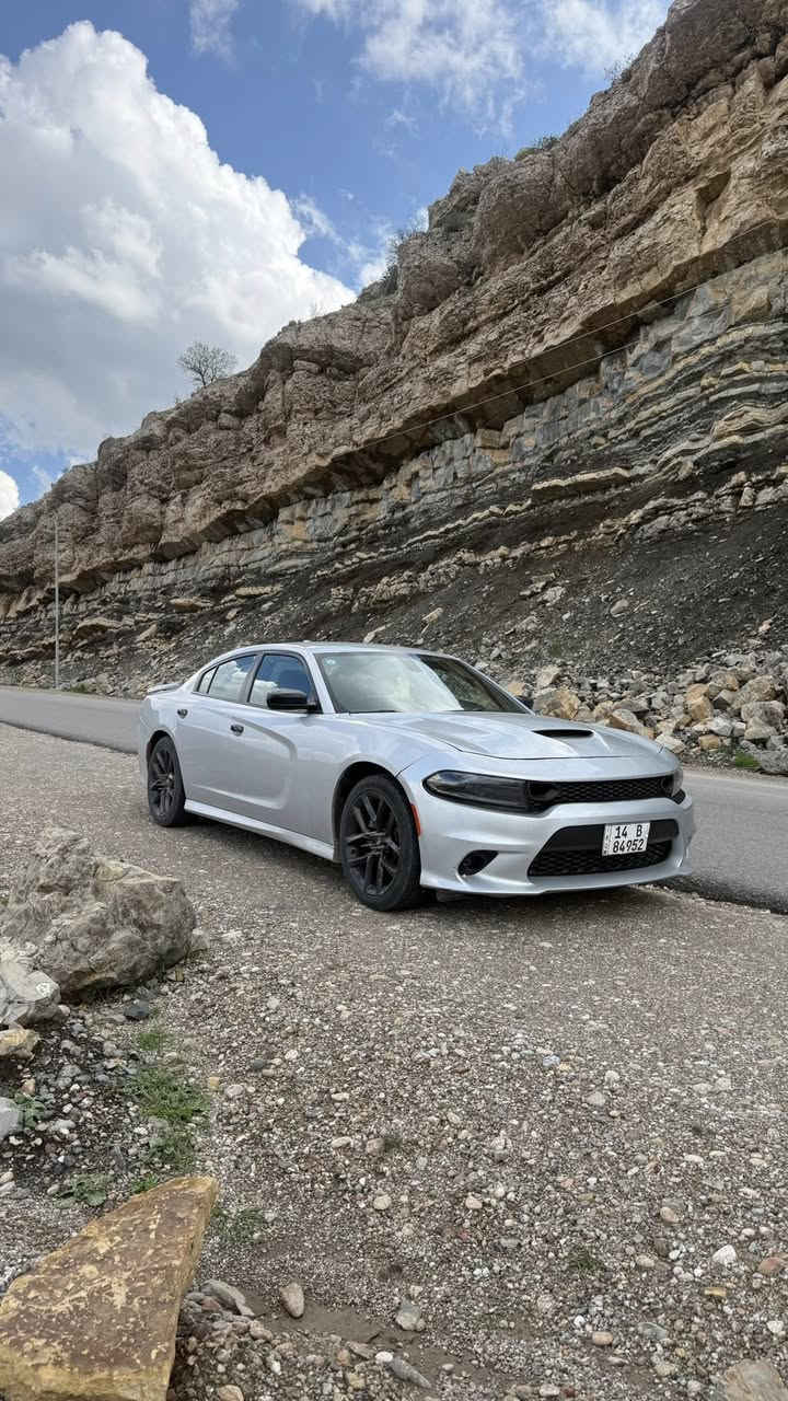 جارجر sxt 2023 سلڤر
مواصفات sxt معروفة

رقم بصرة

ماشية 78 الف كم 

شاشة جبيرة 

ضرر بسيط جاملق الايسر بدون تصليح 

وتعديل لغد 

جاملق ايمن خالع 

تحديث كت كامل (بنيد ودعاميات) 

ايرباگ درگة ودشبول 

السعر  220 وبيها مجال

الرقم: ***********
