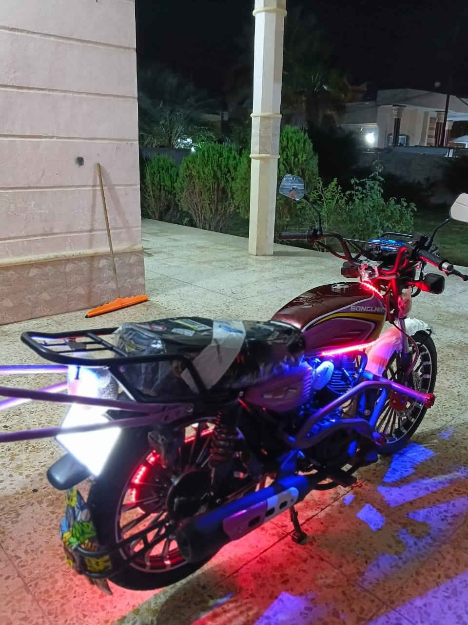 سلام عليكم سلام عليكم للبيع سولنك موديل 2026بعده جديد زيرو لون بنفسجي فاتح ماشي 500كيلو حقيقي مجمبز وكامل وياه بصمتين وسويجين 
السعر 
مليون و٢٠٠
***********
