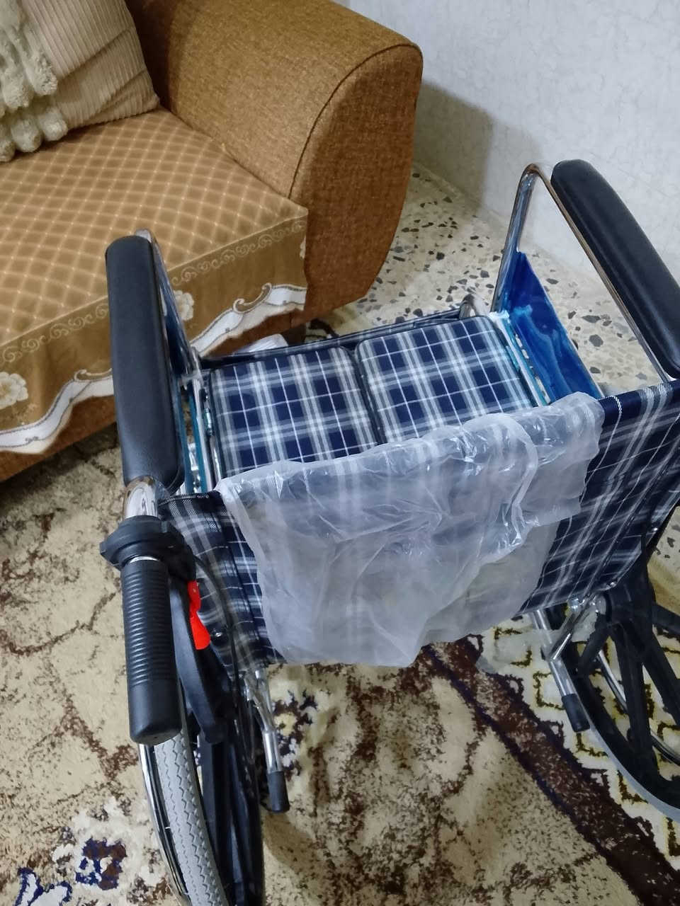 عربانة للبيع سعر 100الف ***********
