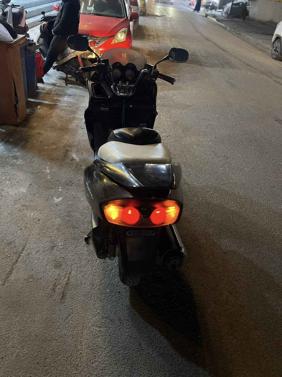 السلام عليكم دراجة فورزا 06 للبيع السعر 500 وييها مجال للاتصال ***********
