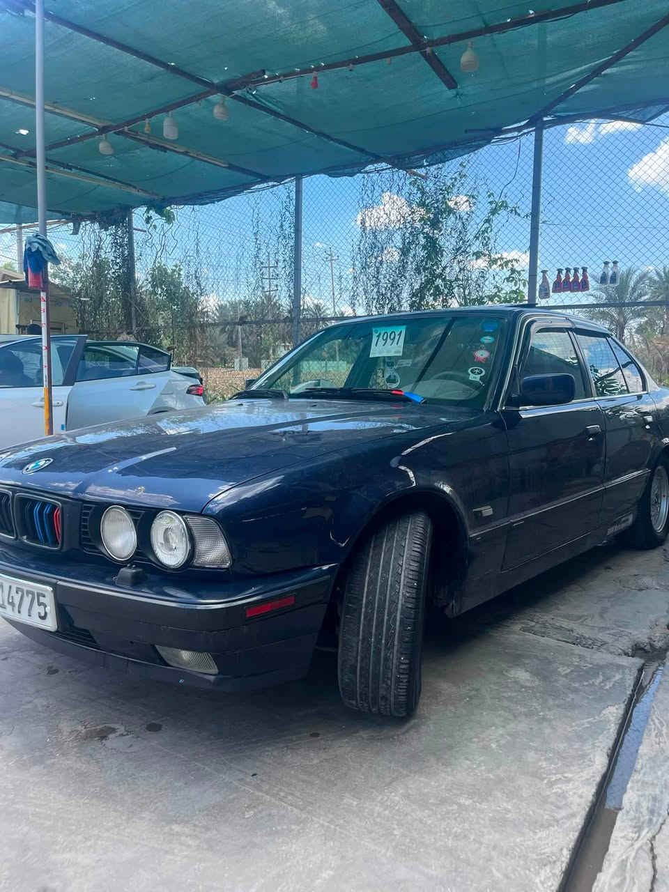 بيم دبليو 
مديل ٩١ 
حجم ٥٢٥
فول نضافه 
سياره فول مواصفات 
تبريد ويه السويج 
فتحه سقف 
جام اوتو 
كير اوتو 
مكينه نضيفه 
كير نضيف 
ترايك للفاو 
بدون ضربه صبغ جماليه 
سياره بسمي تحويل ثاني يوم 
السعر ٥٥ وبي مجال 
وهاذه رقم تلفوني 
***********
 لموشراي ليتعب نفسه
