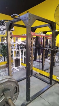 متوفر للبيع بسعر مناسب للاتصال على رقم 07706564542