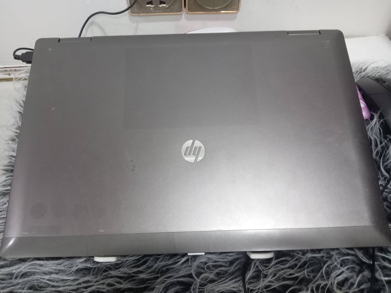 السلام عليكم
لابتوب hp probook 6570b
لابتوب عملاق من ناحية المنافذ والهاردوير
يجي 4 usb
ومنفذ vgi
ومنفذ بينتر او طباعة
ومنفذ سي دي قرص
ومنفذ ديسبلاي بورت الجيل الاحدث من vgi و hdmi
لابتوب يجي بهارد 500hdd قابل لتطوير 
ومعالج كور اي 3 جيل ثالث اربع مسارات سريعات
رام 8ga مستخدم سلوت لرام واحد يعني تكدر تجيب بعد 8 وتصير 16
لابتوب جبار بطارية من ساعتين الى ثلاثة 
حرارة لابتوب تحت ضغط 65 
السعر 175 الف ويوجد توصيل سعره 5 جميع محافظات
لاستفسار *********** واتساب ضمان مدة الحياة سوفت وير
