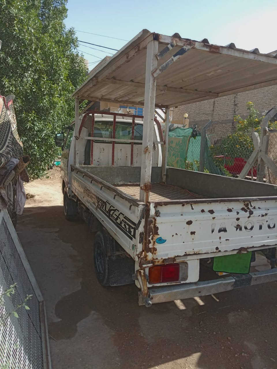 السلام عليكم للبيع سيارة كيا بنكو سيارة حلوة رقم بغداد مكان نجف مداور ثاني يوم  شرط شاصي مكفول سيارة حلوة وشغالة السعر 45وبيهة مجال انا مكلف بالنشر الاستفسار على الرقم ***********

