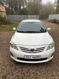 كورلا ٢٠١١ خليجي محرك ١٨٠٠ صبغ نصف جاملغ ايمن وربع البنيد فقط السيارة ...