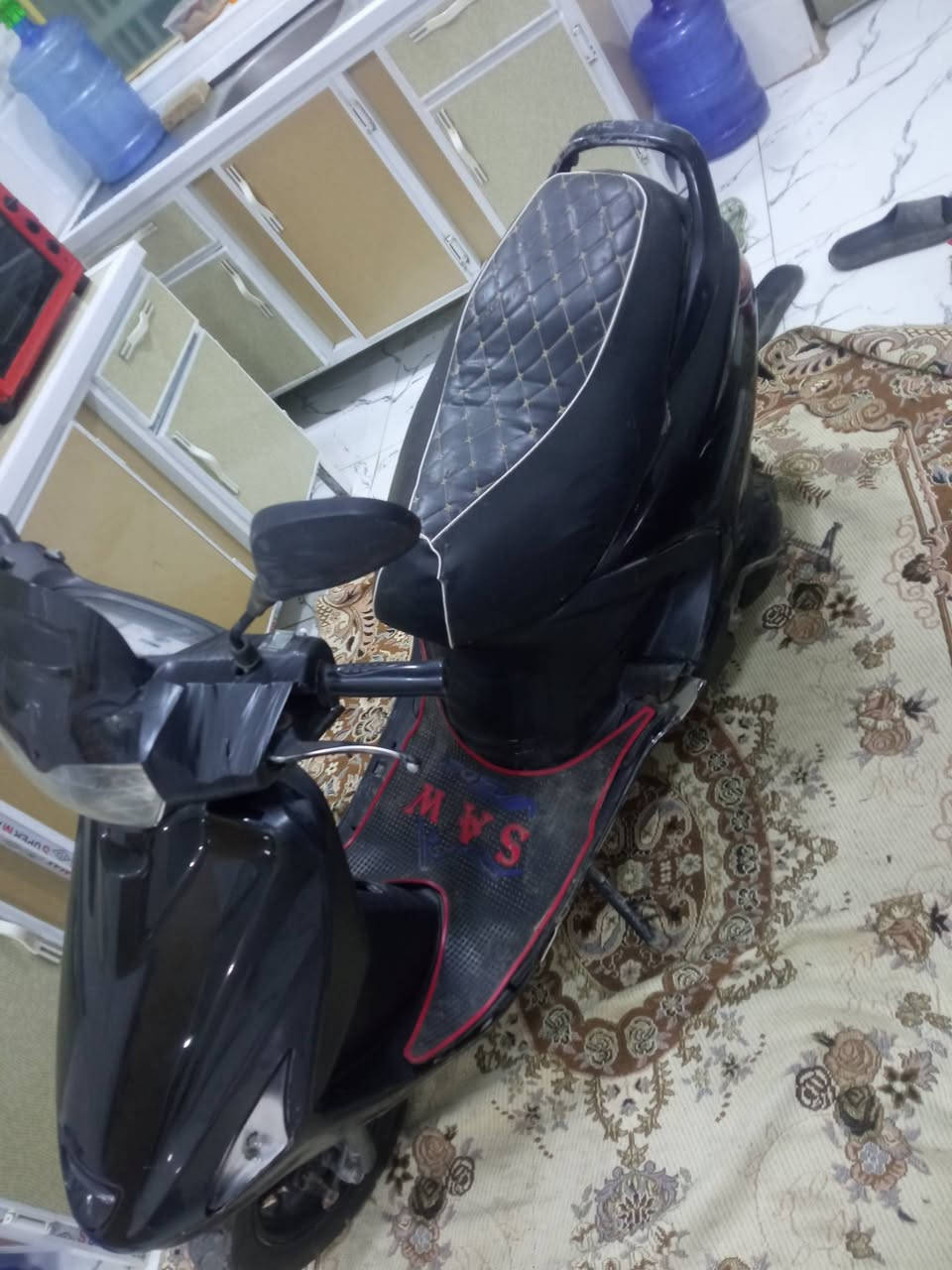 السلام عليكم فراشه للبيع فحل نظيفه كلها شغاله وما مفتوحه بس بيها شويه مالتها الكفر نتضرر السعر 300 وبيها مجال بسيط العنوان حله شارع 80 قرب الساده ابو خطه ***********
