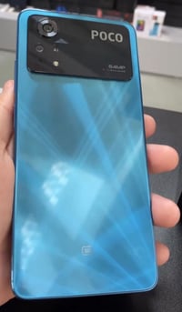 بوكو X4 برو 5G • ٢٥٦ • مكفول