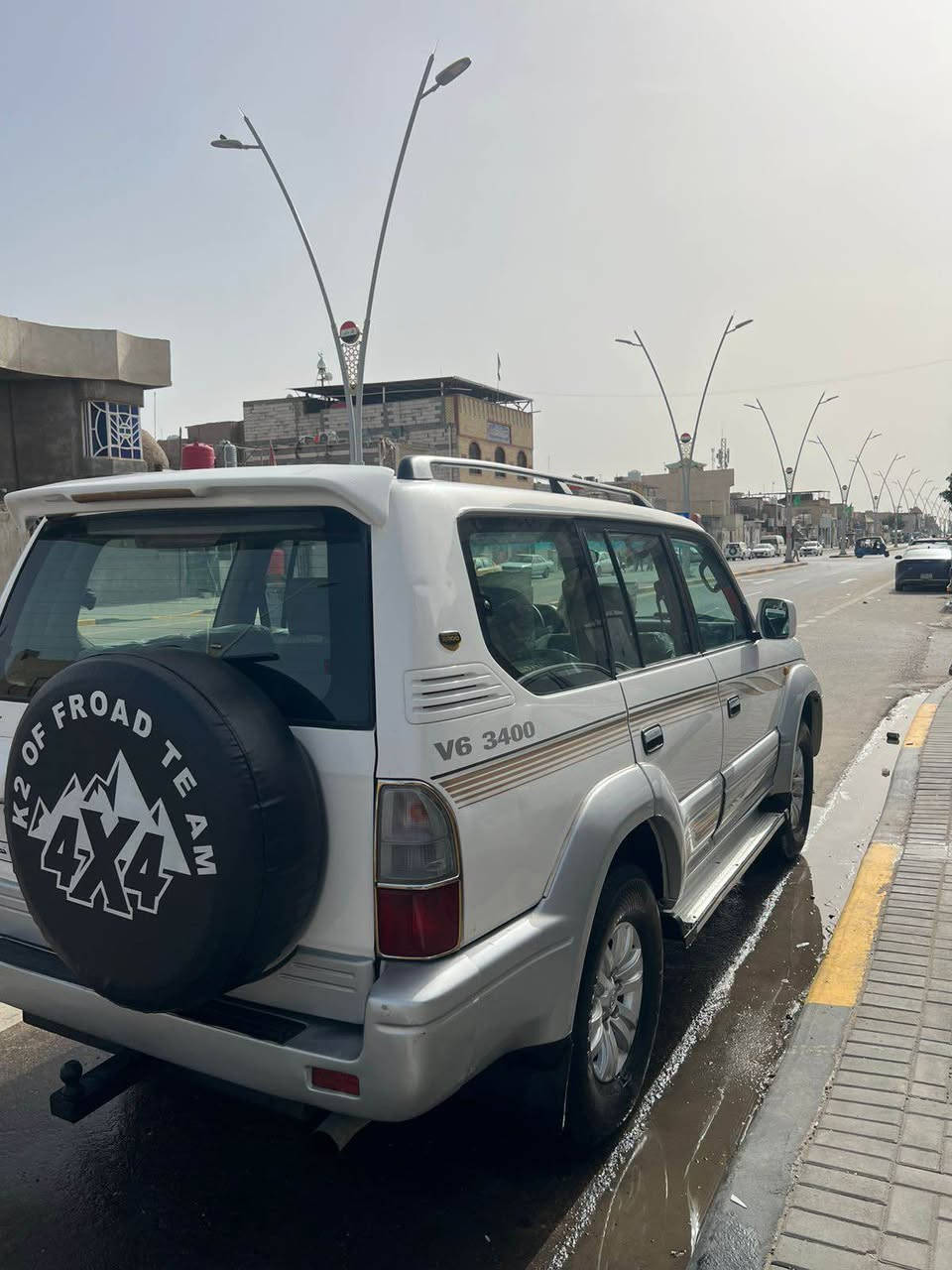 سلام عليكم للبيع سياره برادو موديل 2000 ألفين سياره بسمي تحويل ثاني يوم 
سياره كفاله من ضربه وتبديل وصبغ مكينه وكير كفاله سياره كفاله عامه 
لتواصل هاذا رقمي *********** البصرة, العراق
