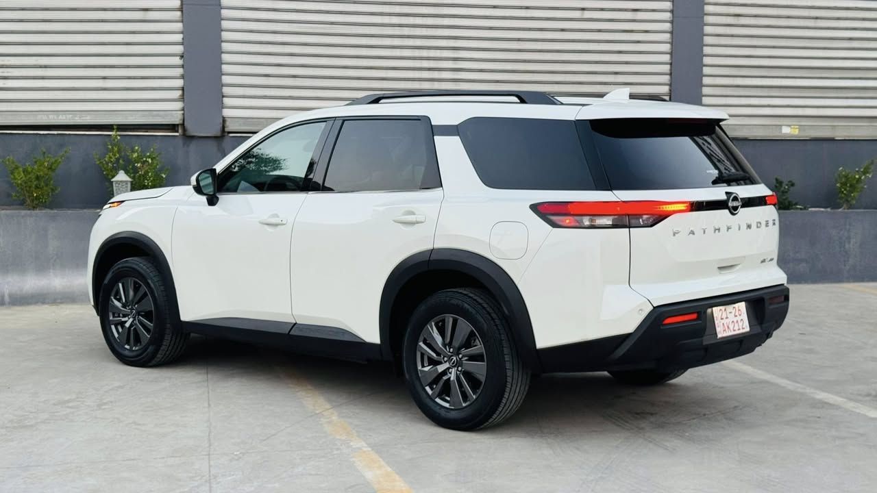 Nissan Pathfinder  
نيسان باثفندر
مواصفات SV
محرك V6 3500
عداد المسافة 40  الف 
رادار امامي (تحديد مسار)
رادار جانبي (نقاط عمياء)
كشنات جلد
كشنات خلفية تدفئة 
بردات خلفية
شاشة كبيرة لمس+كاميرا
🔴 بدون صبغ 
جامرلغ تبديل بلادي
بدون رقم يترقم شمالي
السعر// 245
عنوان كركوك 
***********
