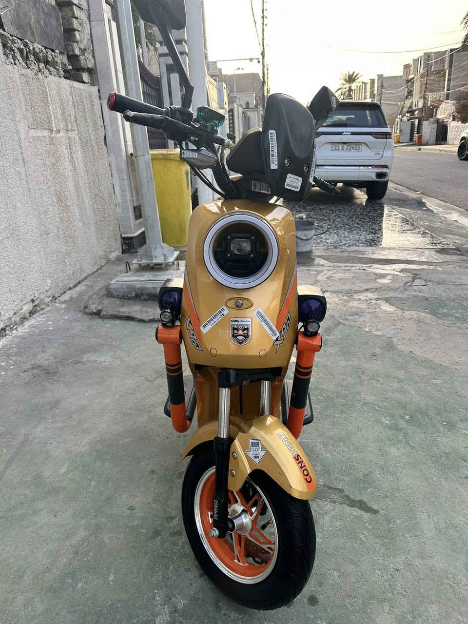 سلام عليكم دراجه X900فول مواصفات 3 سرع وبيه قفل سرعه اذا تريد تقفله قبل 3اشهر اخذته لبني وهسه اريد ابيعه جديده الدراجه بعنه الكلمه لابيه شخط ولا مكلوبه  بعده على وضع الشركه مداخله تصليح ابد ييه 5باتريات كبار مو لصغار يجي بيه سماعات بلوتوث وتحم تلفون وشاحن تلفون وكروس سرعه و2بصمه و2سويج تكدر تشغله عن بعد وتكدر عن طريق التلفون بس تتقرب من يمه تشتغل بوحده السعر475 او بيه مجال *********** 
(اذا اكو مراوس ويه بلي5 اراوس عادي)
