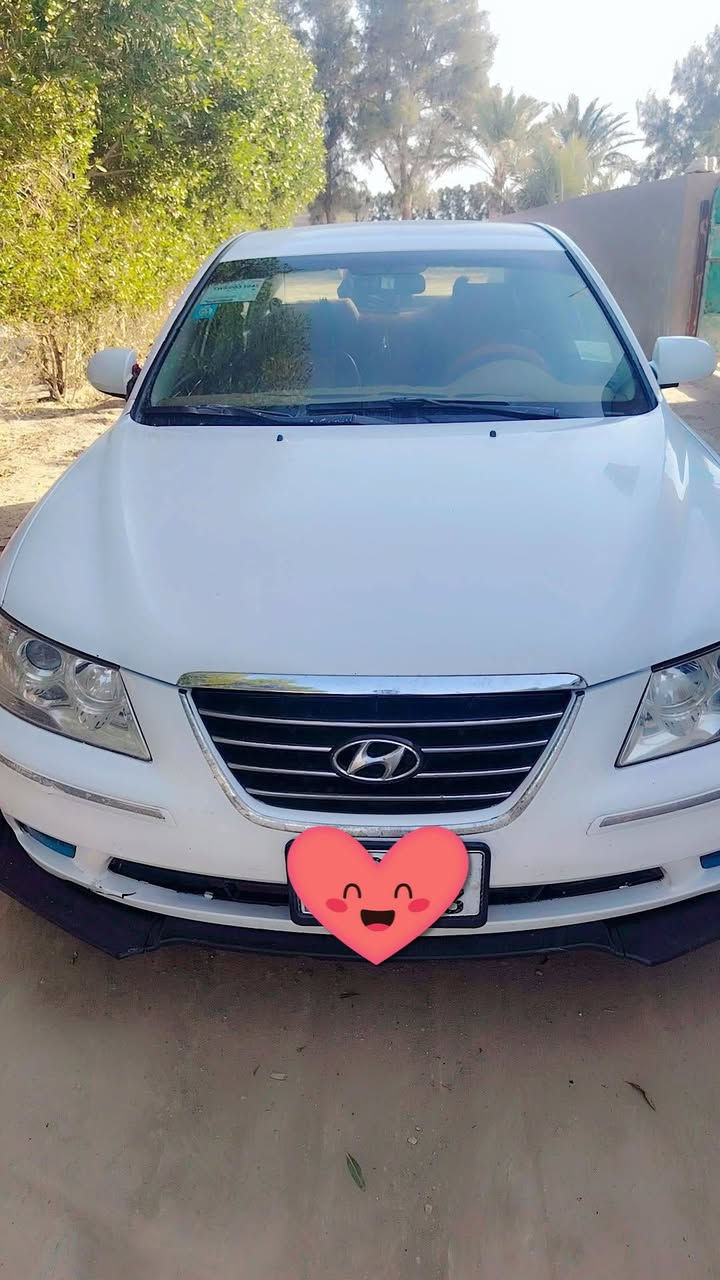 سوناتا للبيع موديل 2010 خليجي سياره محرك ٢٤٠٠ تبريد ثلج كير محرك كفاله تخم تاير جديد ***********
