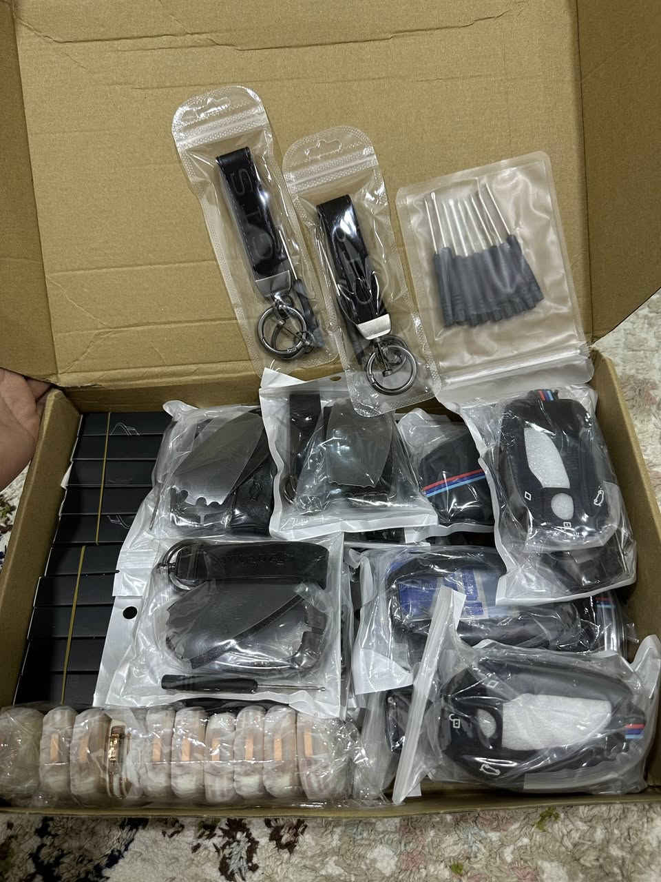 شلعه الأهل الختصاص الي يخدمه يتواصل رقم الواتساب ***********
