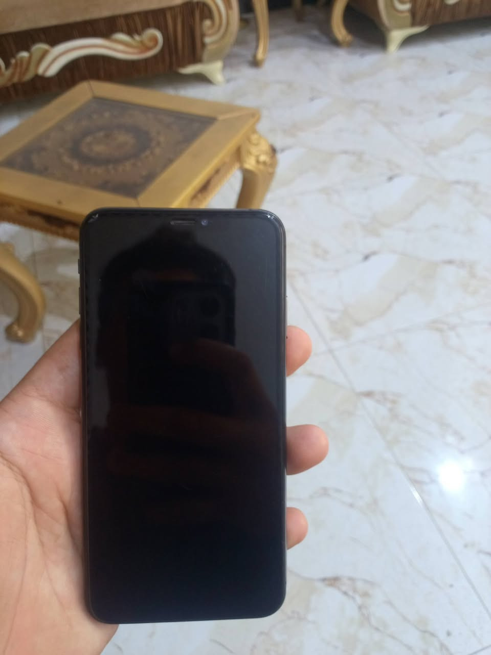 السلام عليكم 

ايفون اكس ماكس لبيع 

مبدل فقط بطاريه شرط فحص 

كامراته حيل حلوه 

السعر 210 وبي مجال 

مكاني تكريت التوحيد 

لستفسار رقمي ***********
