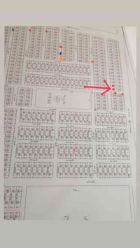 قطعتين ركن • ٥٠٠م • قرب شارع ٤٠