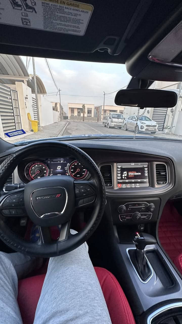 جارجر sxt 2023 last call
رقم بغداد
ماشية 40 الف كيلو
حادثها الجاملغ اليمنه الخلفي صبغ والامامي بارد فقط
بدون ايرباك 
البجم كبس ع وضع الشركة
شاشة جبيرة
كامرة
حساسات
وباقي مواصفات الsxt 
للبيع ب260💲
للتواصل ***********
مكان السيارة النجف
