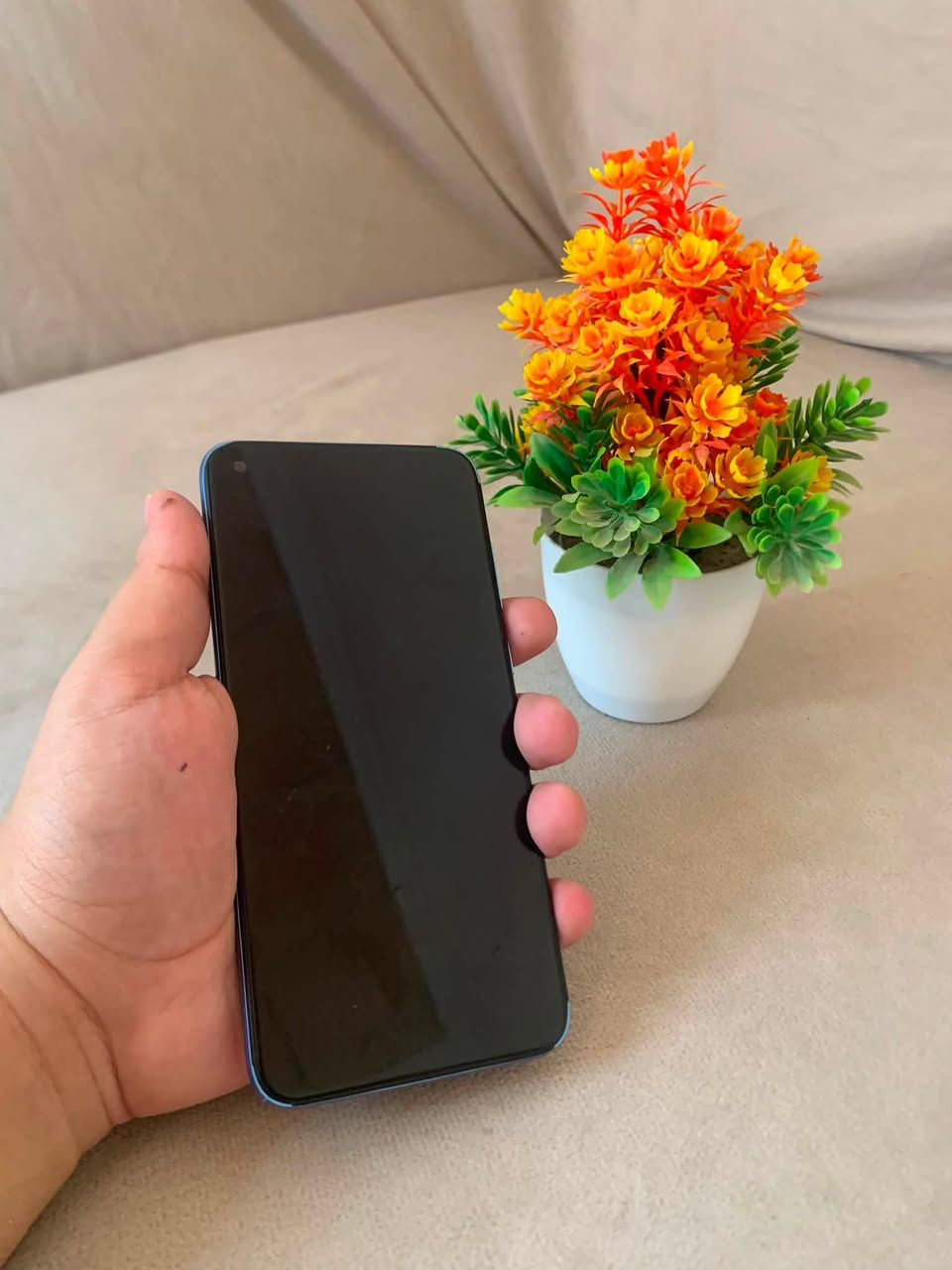 📱 سامسونج A 11
الجهاز نضيف ومرتب مثل ماموضح كدامكم 
ذاكره 32 كيكه 
جهاز مرتب بيه بصمة اصبع وه بصمة وجه
 لاكن لا تعمل بصمة الوجه بيه مشكله 
الكامره الاماميه متوقفه والخلفيه مغوشه
السعر 50 الف ويوجد توصيل لكافة انحاء العراق
للأسفسار الاتصال على *********** او التواصل خاص
