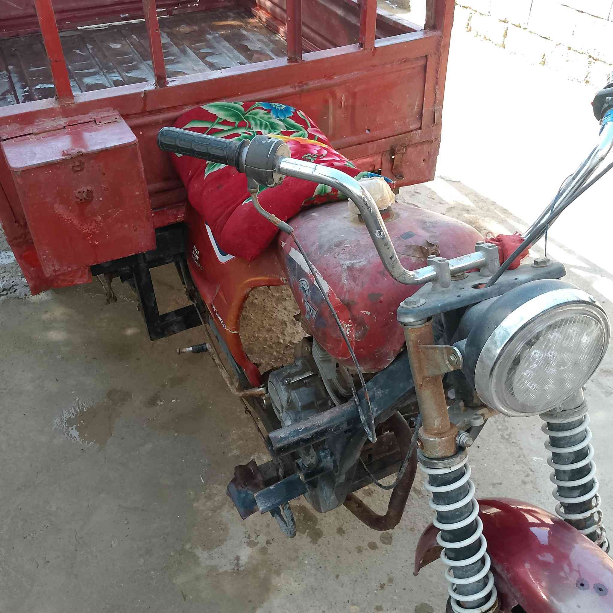 سلام عليكم ستوته لبيع كلك كلك مكان واسط قضاء العزيزية لا تجي خاص ماجاوب ب500 وبيه مجال رقم الهاتف ***********
