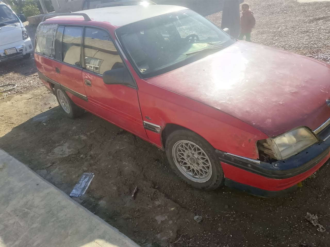 السلام عليكم للبيع أوبل اوميكا ستيشن موديل 92 شرط التحويل محرك وكير صدر شرط تايرات نص الكشر بلادي السعر 15 وبيها مجال مكان صلاح الدين تكريت العلم الاتصال على الرقم ***********
