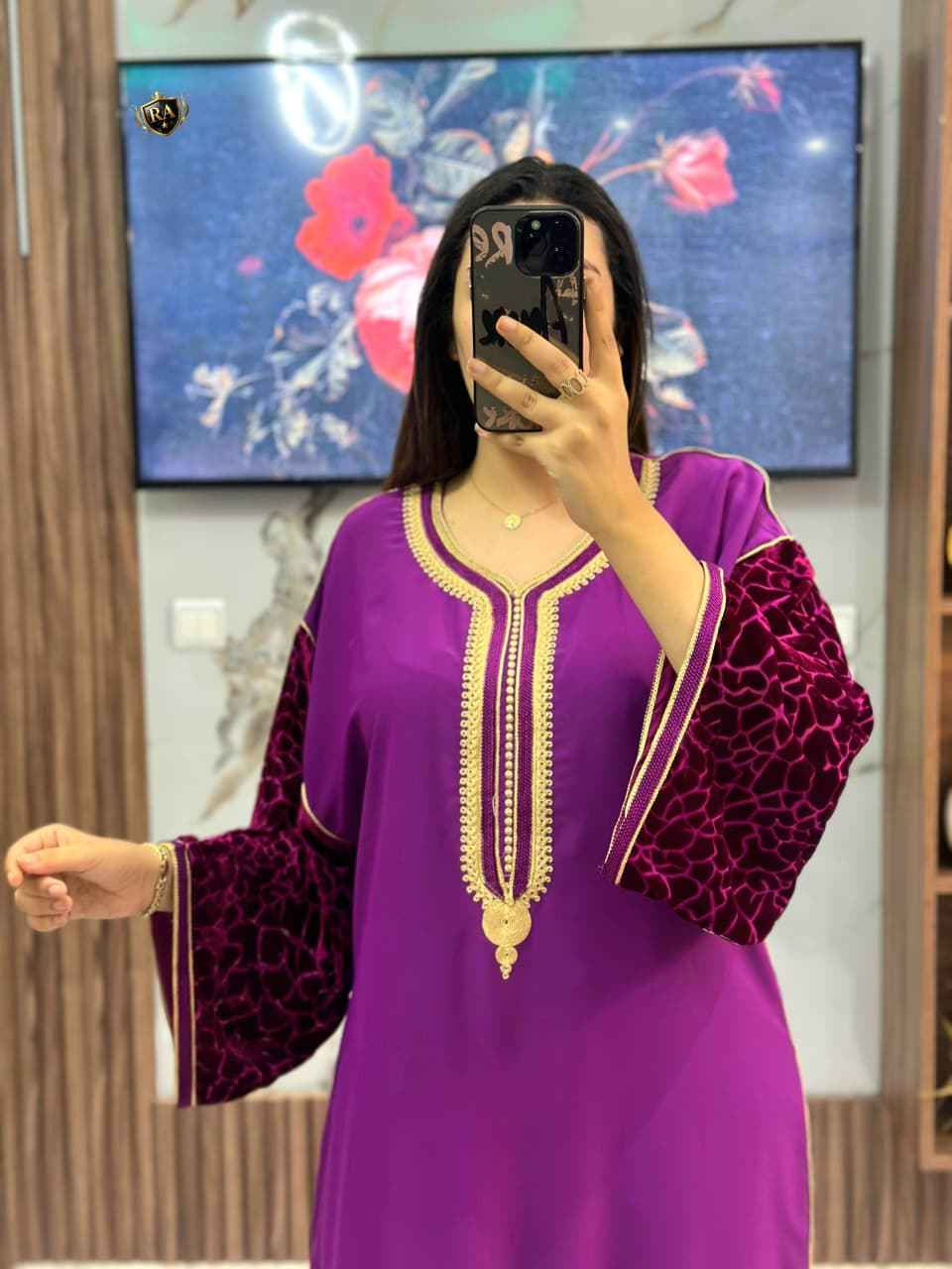 🟤💫  *جديد  new* 💫🟤
________________________________________
🟠قفطان  فصالة مخزنية 🛎 أنيق للافراح و المناسبات 
🟤ثوب كريب سامبل و كمام مبرة ثليجة حرة ✨من النوع الممتاز رطب و طايح 
🟠مخدوم بلقيطان و بالسفيفة أصلية 
🟤مطروز بالطرز كاطفيل ورباطي  بجودة و إتقان 
🟠⚡متوفر بألوان رائعة ⚡⚡

🟤المقاسات ⬇️⬇️⬇️⬇️
الطاي 1:    M   L   XL
الطاي 2:    XXL 3XL 4XL


**إذا كنت صاحب هذا الإعلان وتريد حذفه لأي سبب، رجاءا أرسل رسالة إلى الدعم الفني**