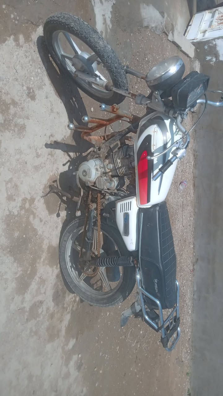 دراجه للبيع ٢٠٠ وبي مجال ديالى هبهب ***********
