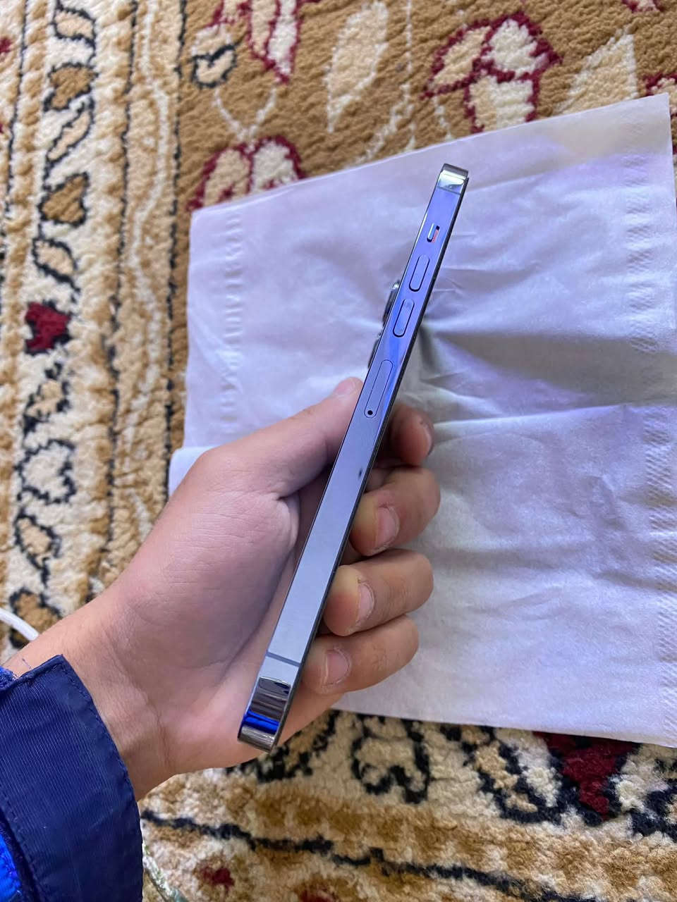 يالله
13برو ماكس بلادي ضد المي وتر بروف 

ذاكره. 256

بطاريه. 90.

نضافته. مليار شخط مأإأبـْيے.

للبيع او مراوس.

السعر. 700 الف 

الاستفسار. ***********. ***********
