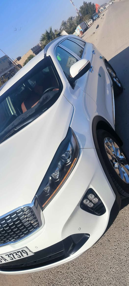 ‏‎سلام عليكم 
 للبيع 
كيا سورنتو 2020 خليجي  
رقم بابل ..18
6 سلندر 3.5
7 راكب 
3 قطع تبريد 
بصمة 
بصمة ابواب  
جنطة كهربائية 
جنطة ذكية 
كشنات جلد
كشنات كهرباء 
مانع نزلاق 
4 انظمة قيادة   
نظام ترحيب  
ويل كروم 19
حساسات امامي و خلفي 
اشاير بل مري 
كروز سرعة 
تحكم استرن 
لايت زنون 
بردات خلفيه 
شحن لاسلكي 
السياره ماشيه : 72000km
🟩 السعر المطلوب  _ ( 270$ )    
السياره مكفوله كفاله عامه                     
للاتصال ..‏‪0783 806 1628‬‏ حلة, بابل
