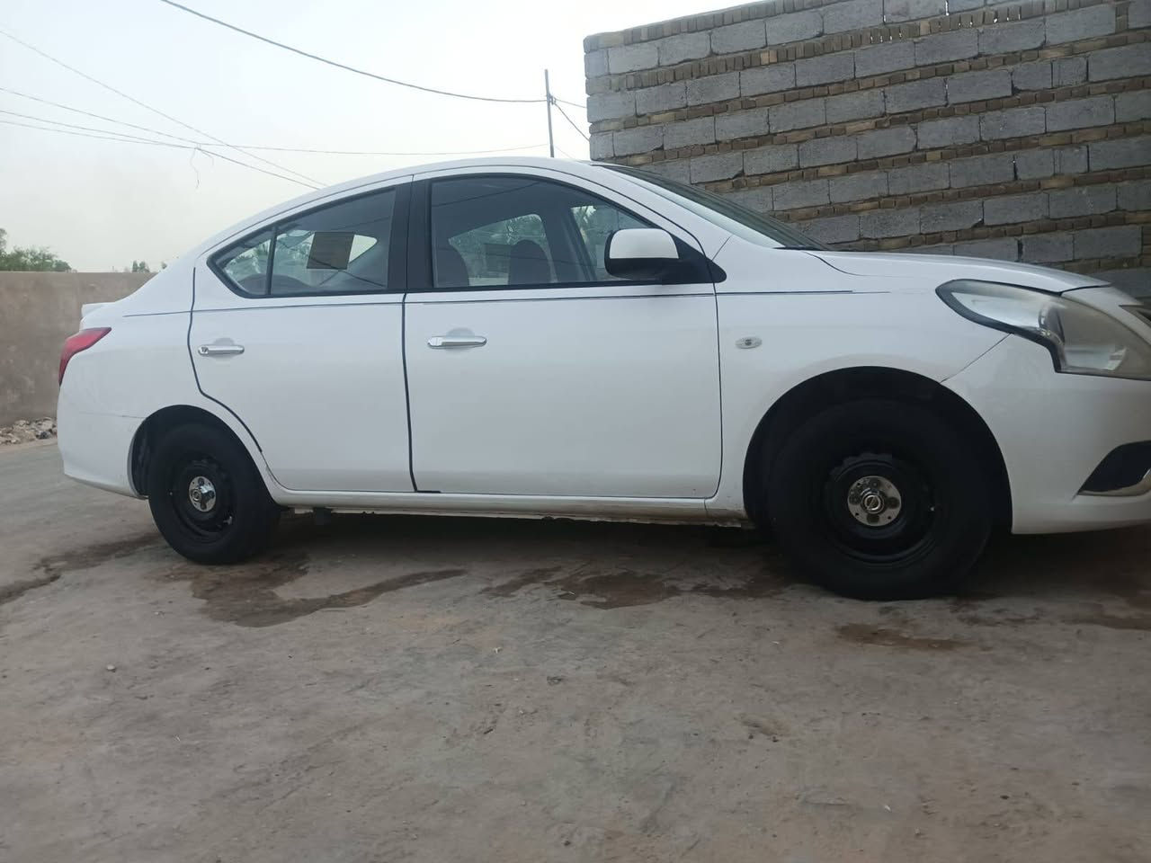 لبيع مستعجل نيسان صني موديل 20
سياره بيه قطعتين بدون دواخل بس صبغ  سياره كير مكينه حداديه كله كفاله السعر 93وبيه مجال مكان سياره النجف الحيدريه  الاتصال عل رقم ***********8
