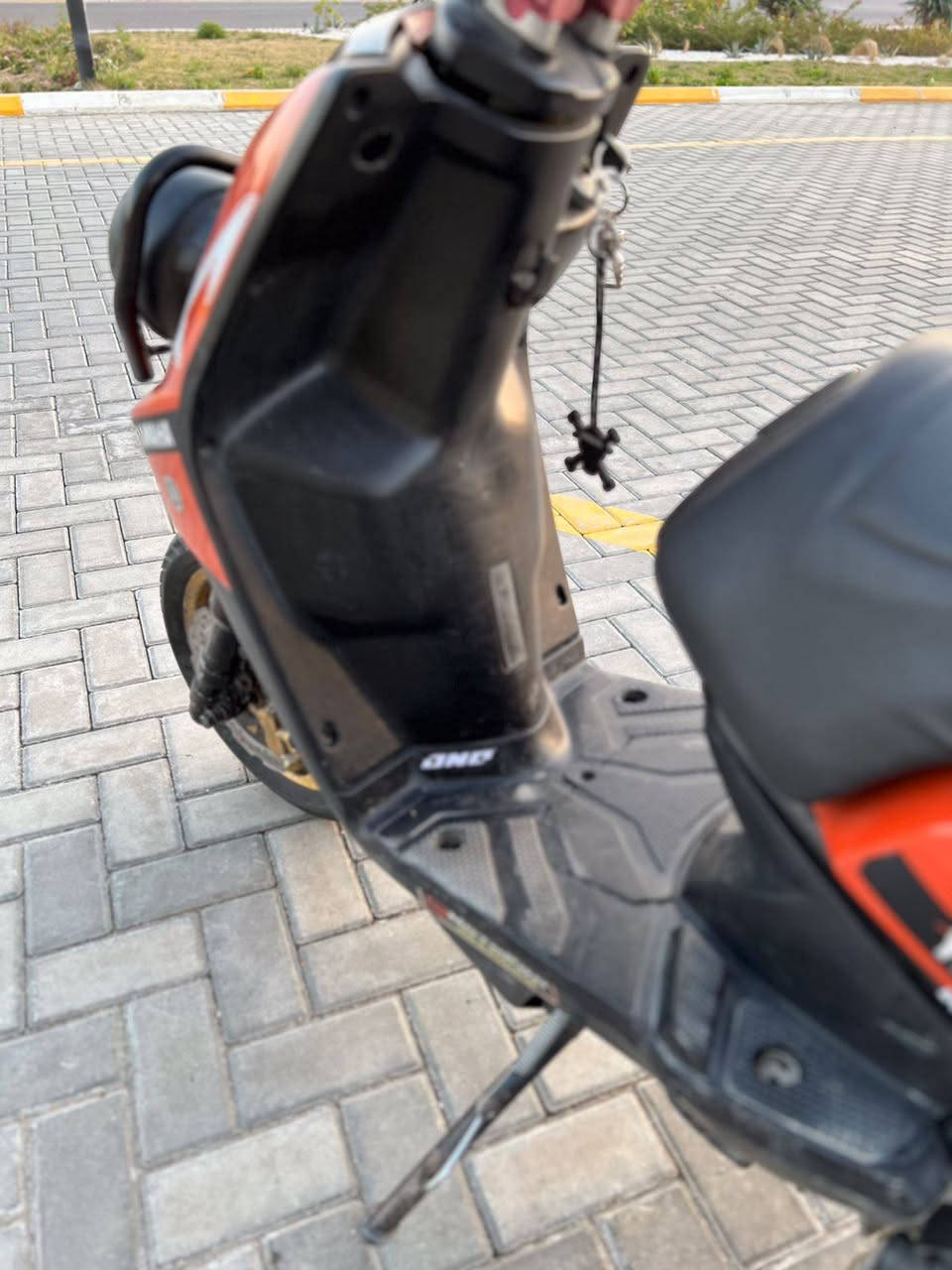 مرحبا 🖐️
سكنس جبلي للبيع 
دراجه مليانه تزويد 
مكفوله مكينه وكفر 
السعر :خاص 
الرقم :***********
