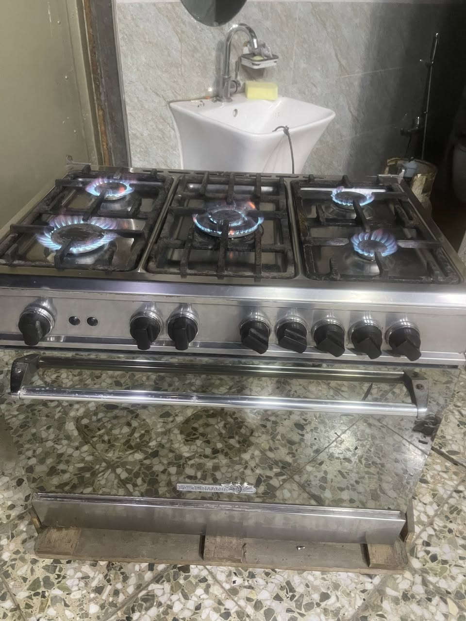 السلام عليكم طباخ 5 عيون ايطالي باب اول كله شغال سعر 350 نفس ماموضح بلصوره


**إذا كنت صاحب هذا الإعلان وتريد حذفه لأي سبب، رجاءا أرسل رسالة إلى الدعم الفني**